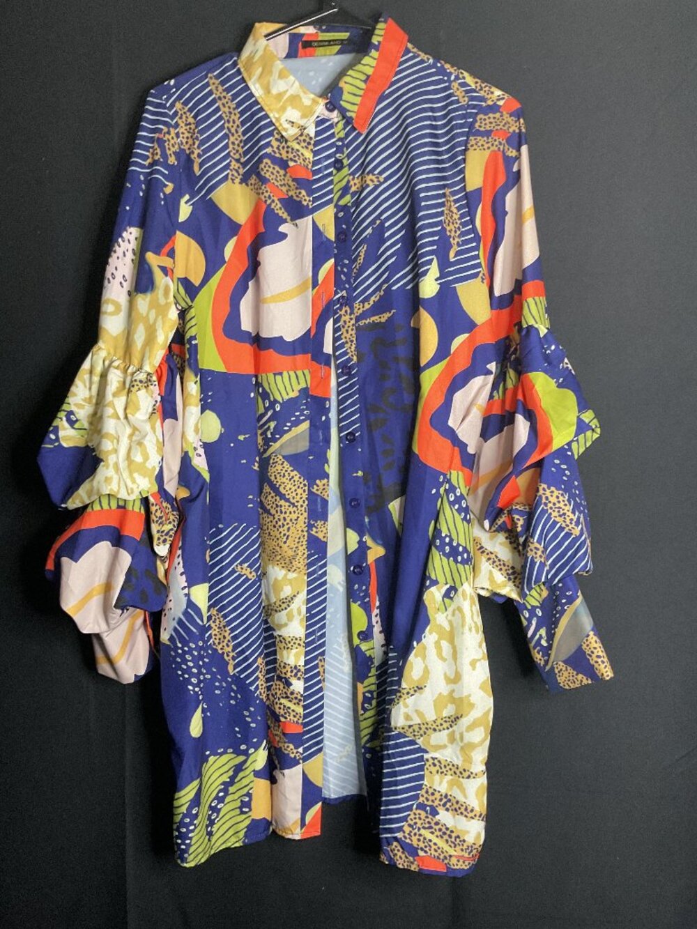 Medium puff sleeves abstract print dress